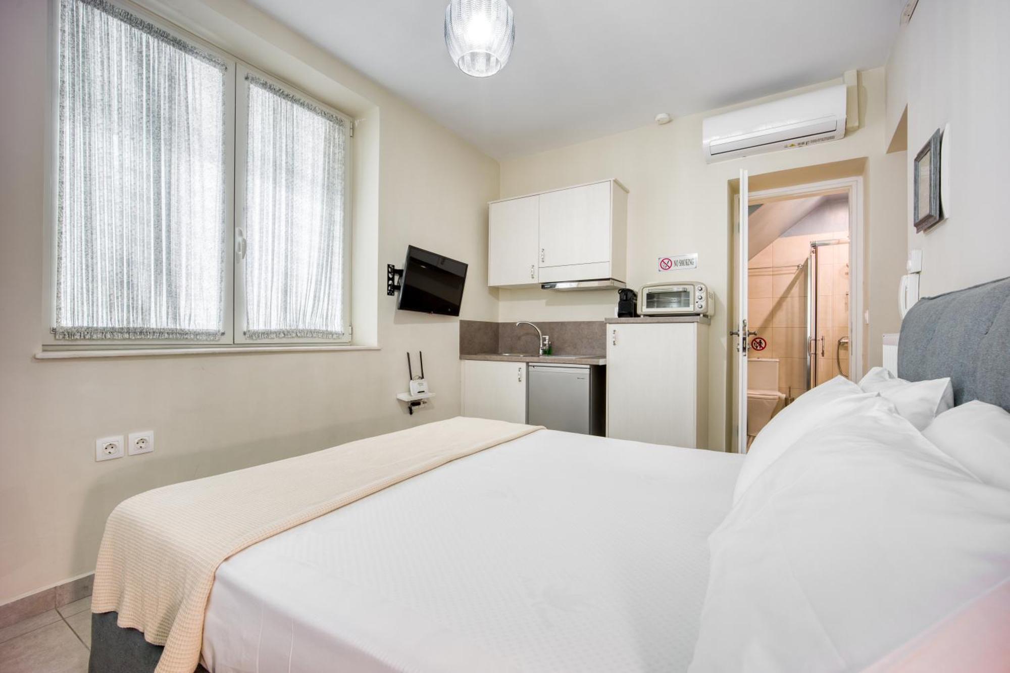 Bentzi...Boutique Apartment 1, Classic Double With Kitchenette, 2 Guests Atena Exterior foto